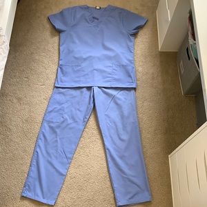 Women’s scrub set, size medium, used